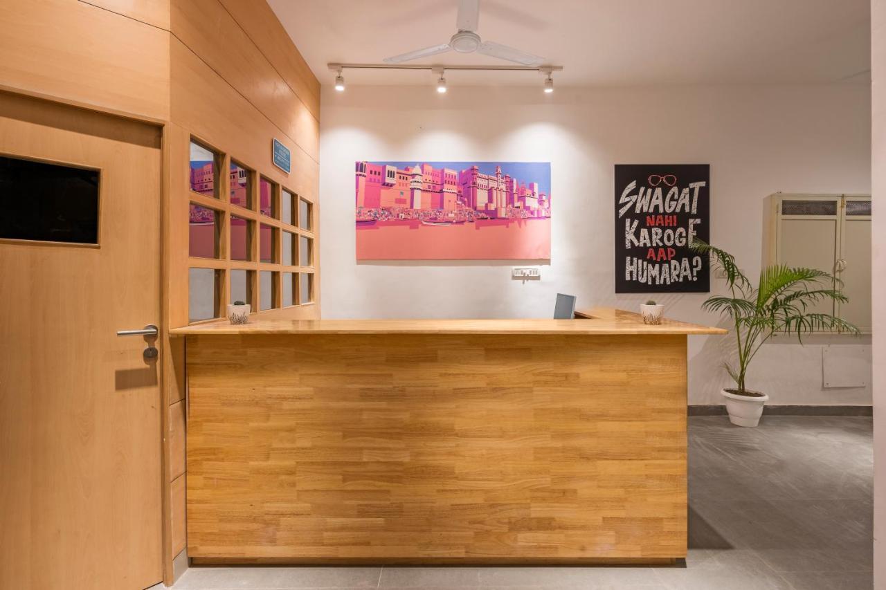 Bedzzz Varanasi By Leisure Hotels, 1 Km From Dashwasamedh Ghat Exterior photo
